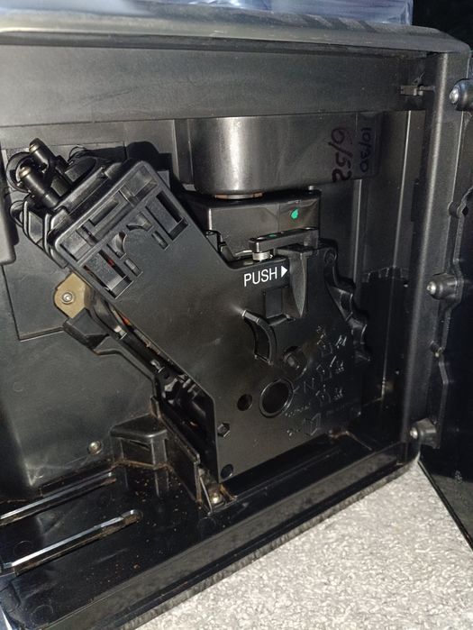 Кавоварка Phillips Saeco Syntia