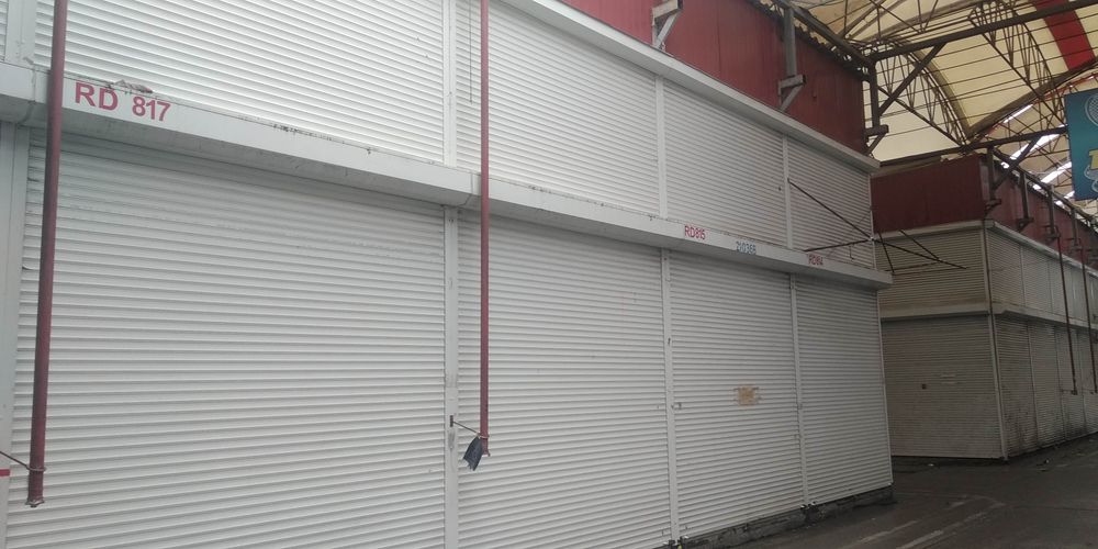 Ролета на гараж ш3000 х 2500в профиль 55й мощный. Ролета защитная б/у