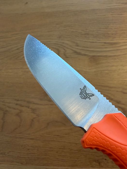 Nóż ze stałą głownią Benchmade Steep Country (model 15008)