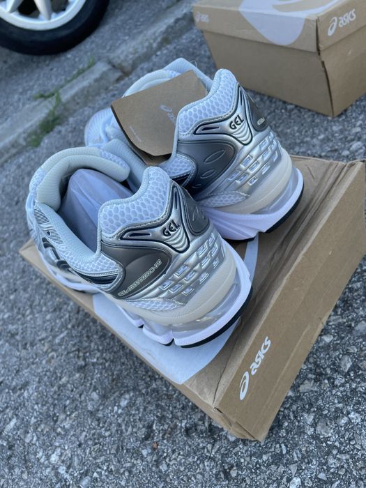 Asics Branco/Prata – Novo