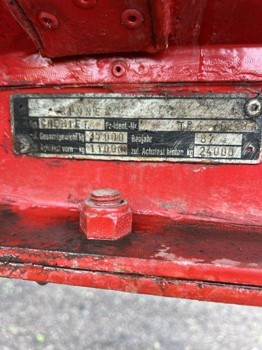 Напівпричіп цистерна RINNEN