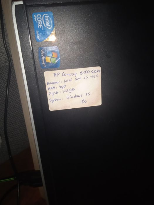 Komputer z oprogramowaniem Linux