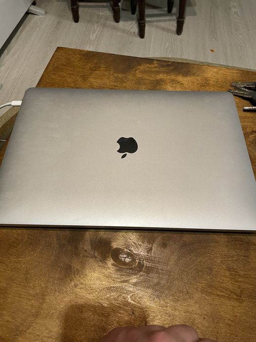 Продам або обміняю мак либо на игровой пк либо на айпад