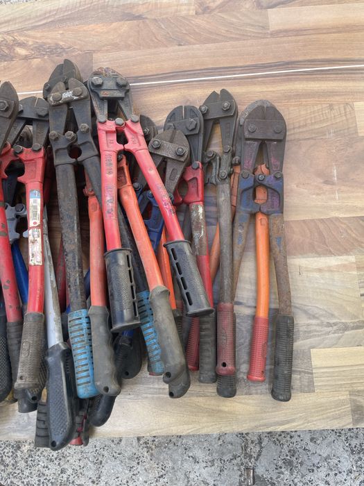 Lote de 40 tesouras de vários tamanhos