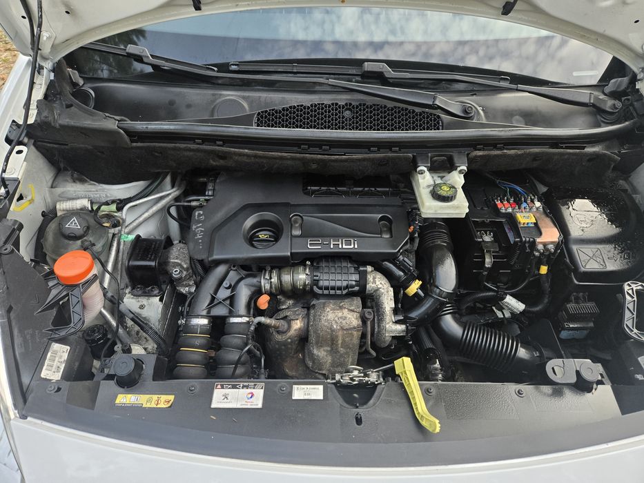 181mil km, completo, revisado com troca de distribuição, impecável