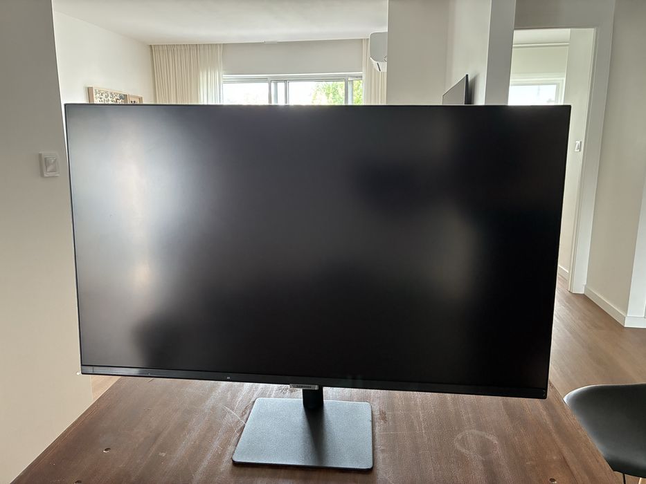 Samsung Smart Monitor M7 32” 4K UHD – USB-C 65W – Smart TV