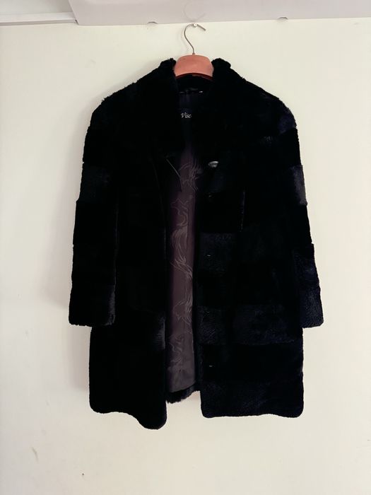 чорна шуба з натурального хутра (бобер)