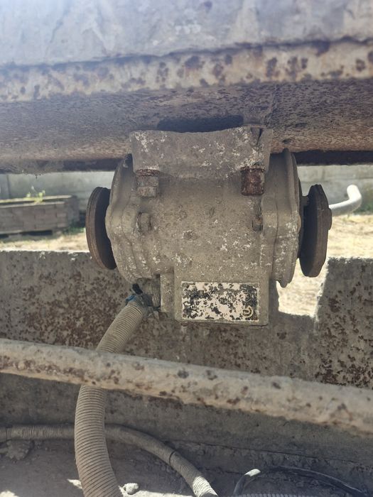 Вібростіл та форми для блоків