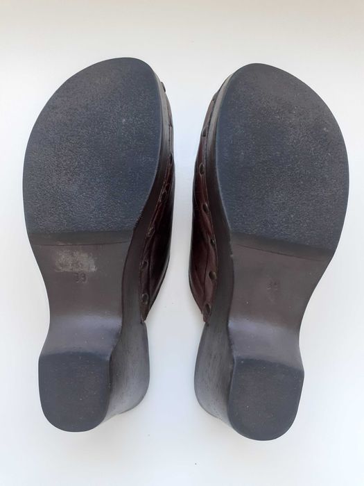 Socas castanhas em pele