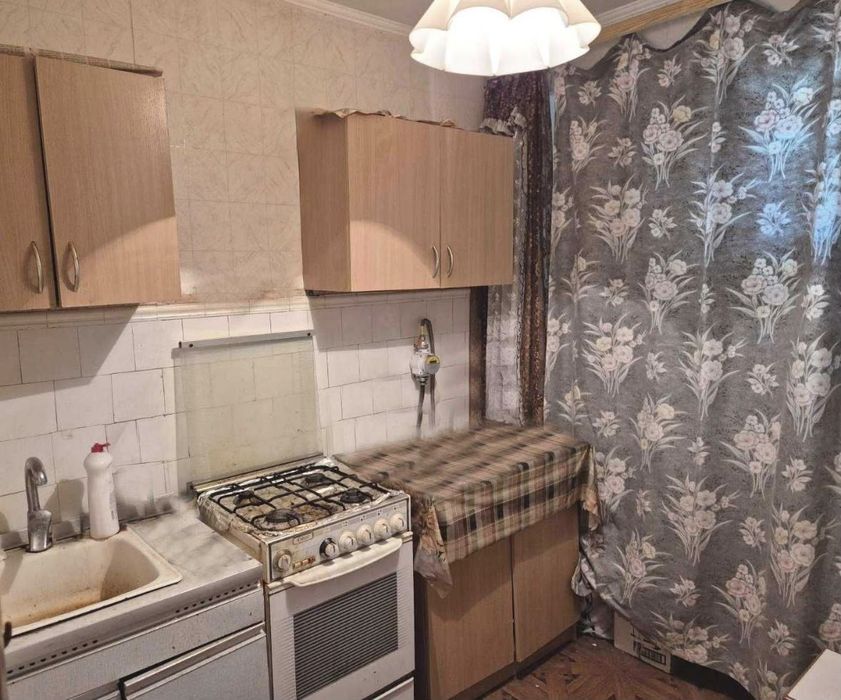 Продам на ХБК  однокомнатную квартиру