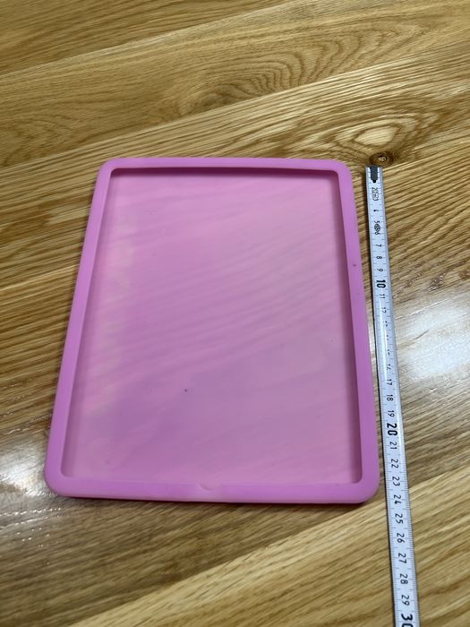 Etui na tablet wymiary 19 cm na 24 cm silikonowe rozowe Tucano
