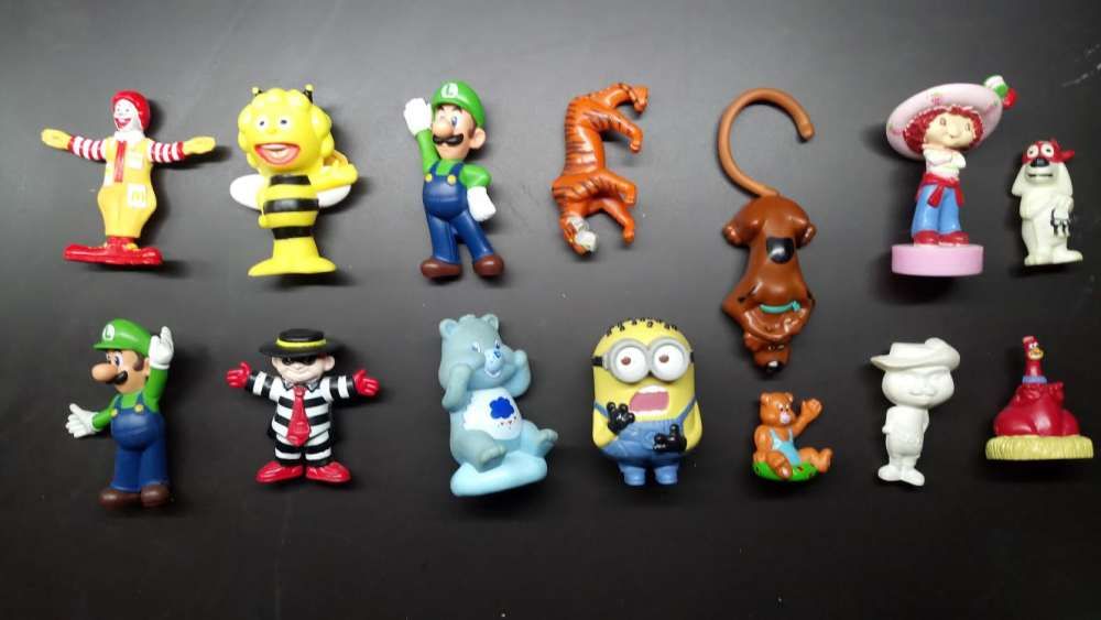 Bonecos diversos mínimos Macdonalds dora buzz little People etc