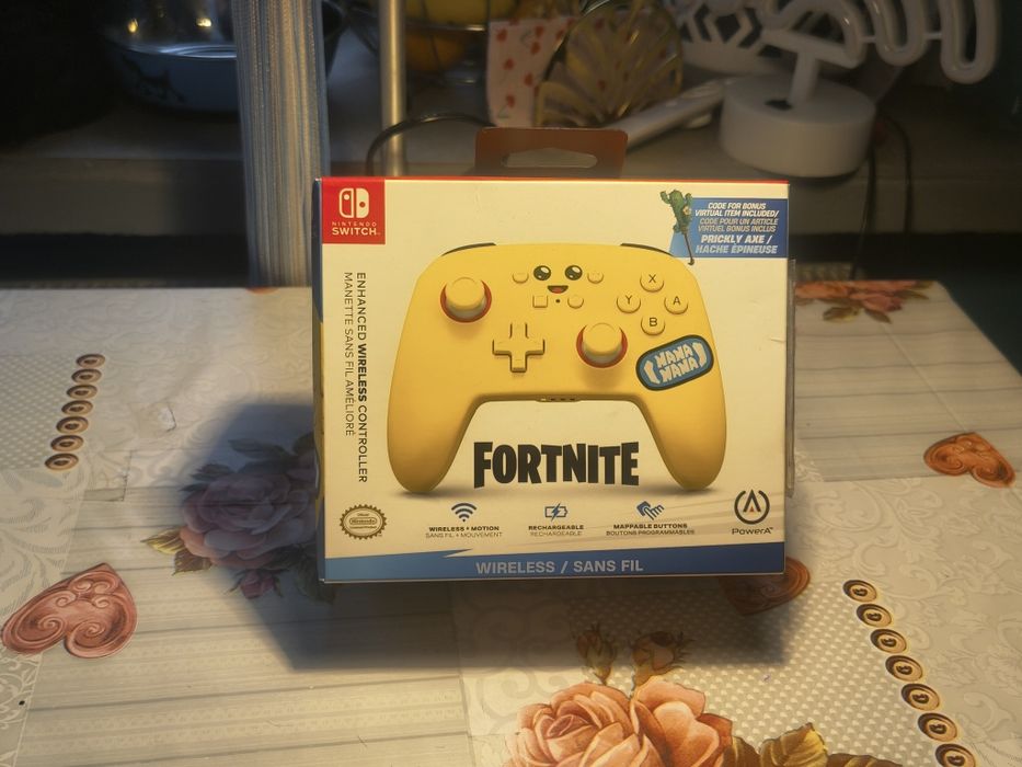 Kontroler pad PowerA Enhanced Wireless Controller gratis słuchawki  Nintendo z etui