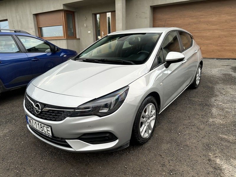 Opel Astra polski salon, niski przebieg, super stan