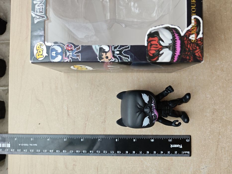 Funko pop Веном Чорна Пантера