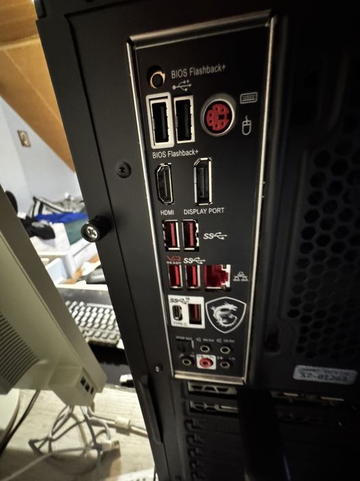 Komputer do grania R5/RTX