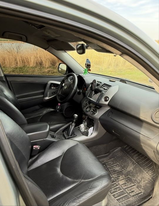 Продам Тoyota RAV4 2006