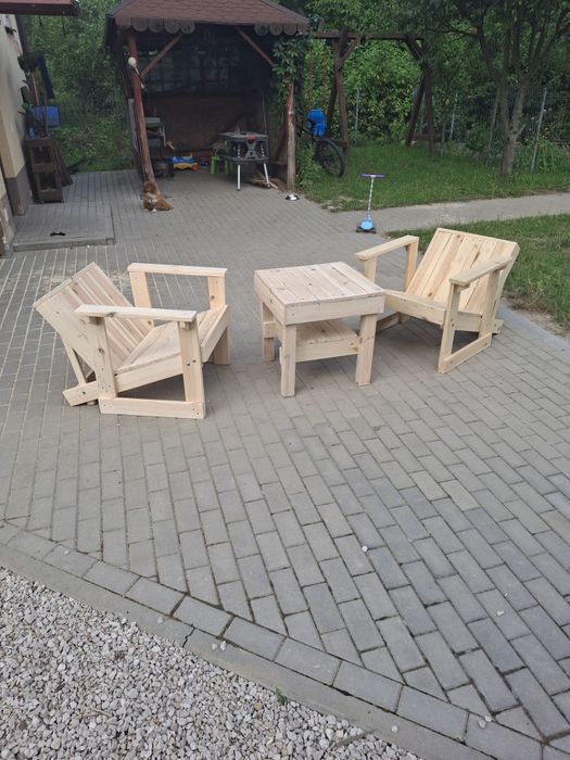 Sprzedam fotele że stolikiem