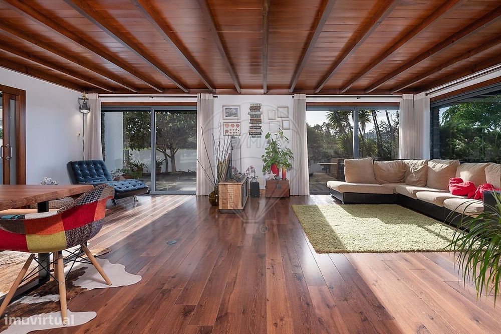 Moradia T4 para venda