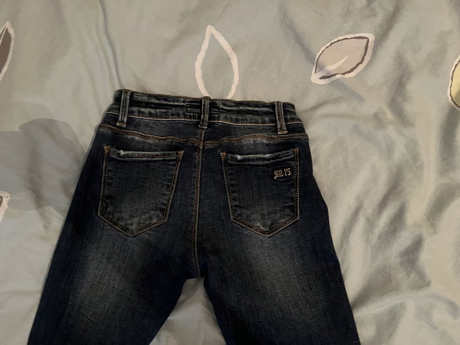 Джинси skinny