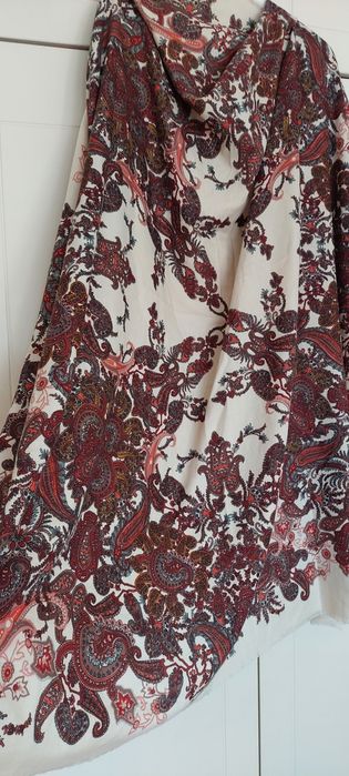 Lenço Senhora 1,30x1,30mt com etiqueta NOVO