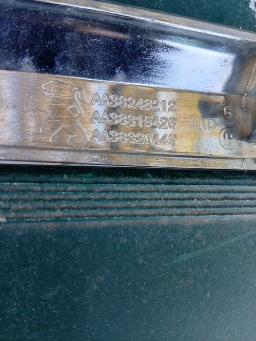 Aro cromado da grelha Peugeot 308 2016