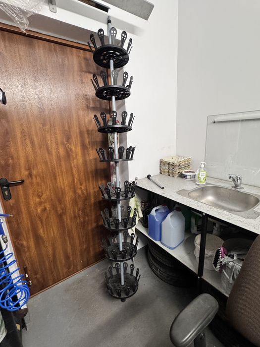 Obrotowy stojak na 48par butów