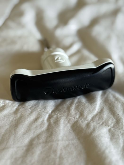 Kit Completo de Golfe – TaylorMade + Acessórios Premium