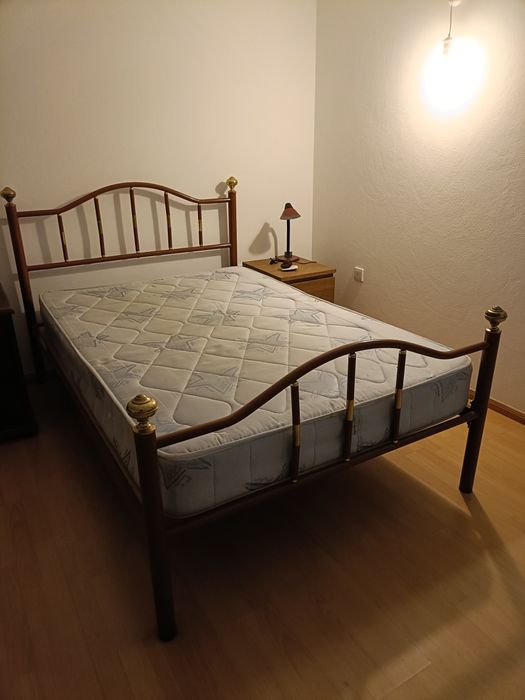 Cama Corpo e Meio 190x130cm