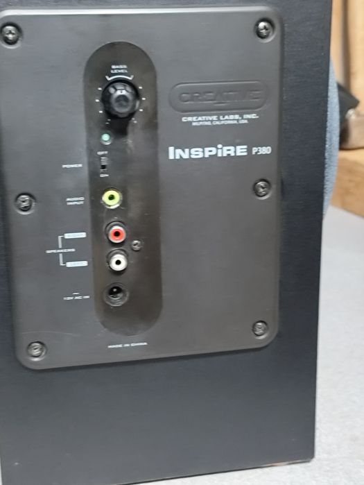 Sistema de som 2:1 creative inspire P380