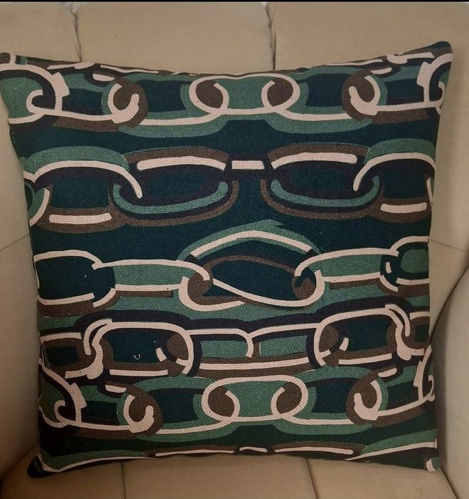 2 Almofadas tecido cadeados