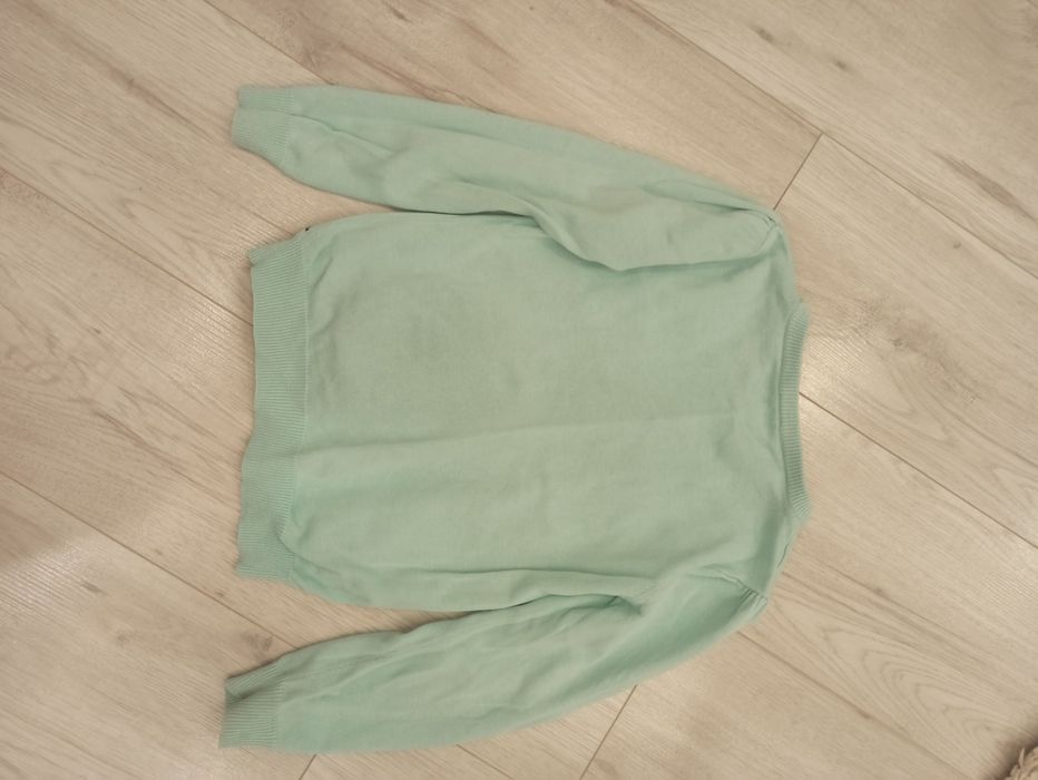 Piękny sweterek zara r. 128