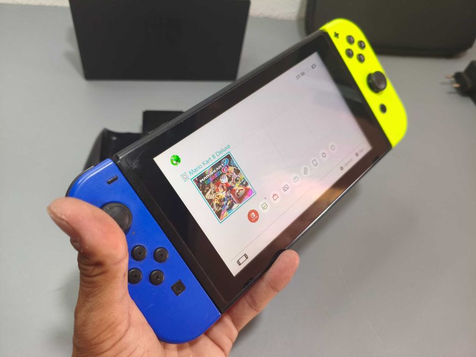 Nintendo Switch V2