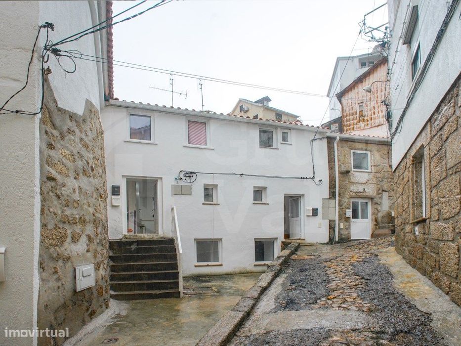 Prédio Com Rentabilidade na Covilhã