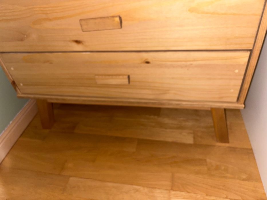 Cómoda madeira nova