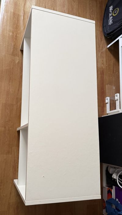 Móvel pequeno para TV