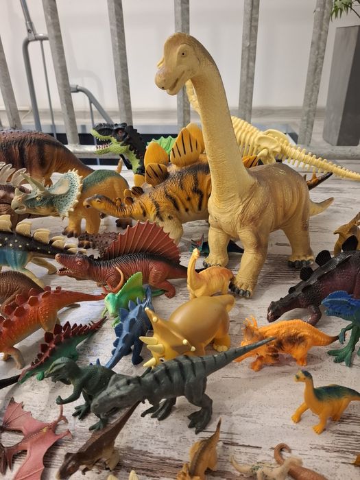Kolekcja dinozaurów. Ponad 60 szt.