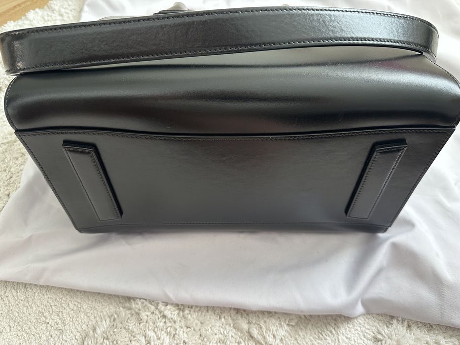 Givenchy Antigona medium