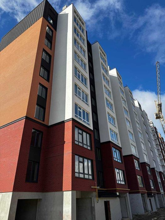 1-км квартира в ЖБК “Авіла Ленд”, р-н Виставка з панорамою на  місто