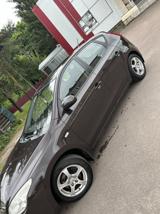 Автомобіль хюндай