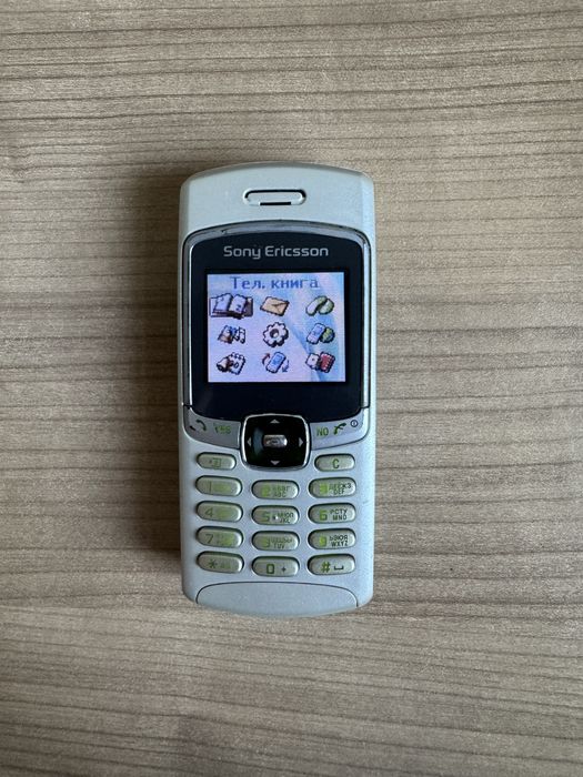 Мобильный телефон Sony Ericsson T230