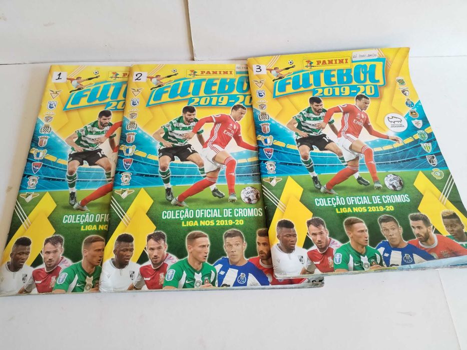 Cadernetas de Futebol “Panini” incompletas
