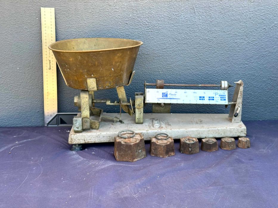 Balanças antigas verdadeiras