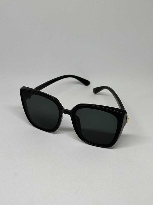 Okulary damskie przeciwsłoneczne czarne styl retro kod 1519
