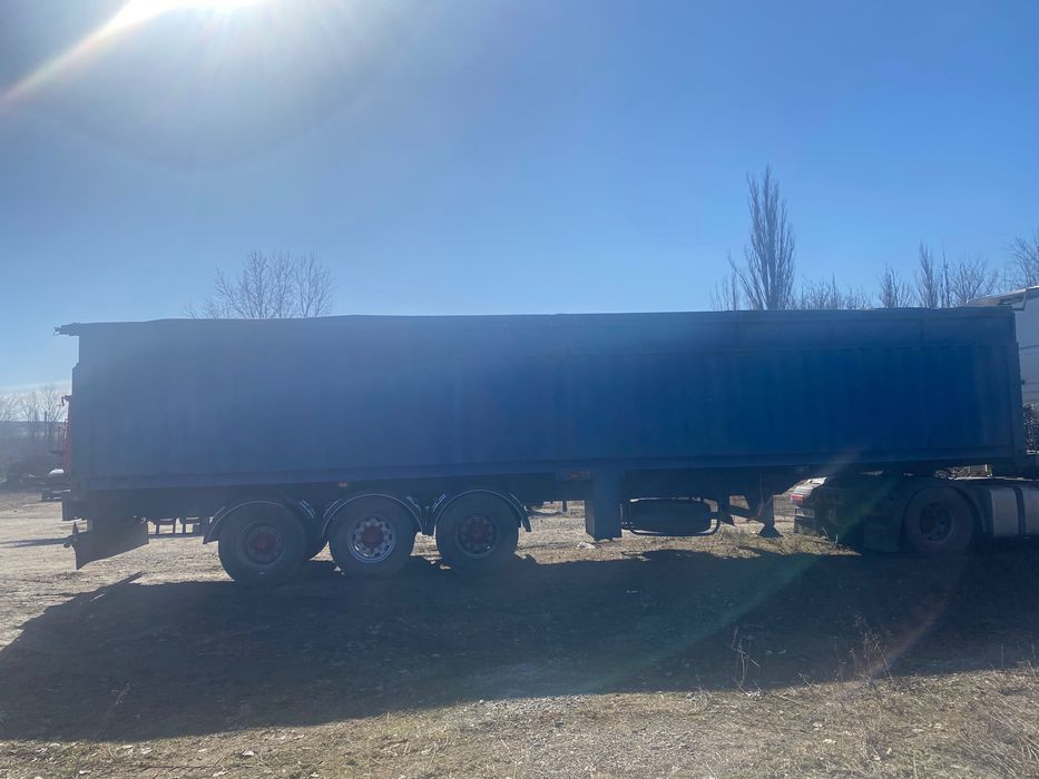 Полуприцеп контейнеровоз