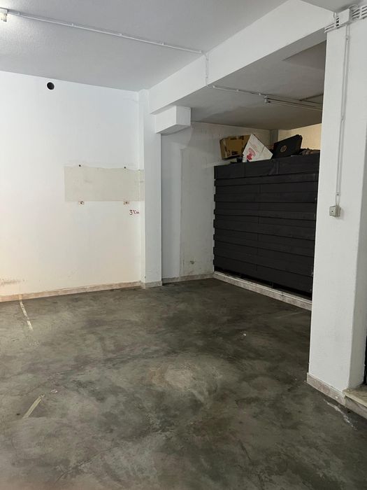 T2 Santa Marta,2 WC, arrecadação e parqueamento