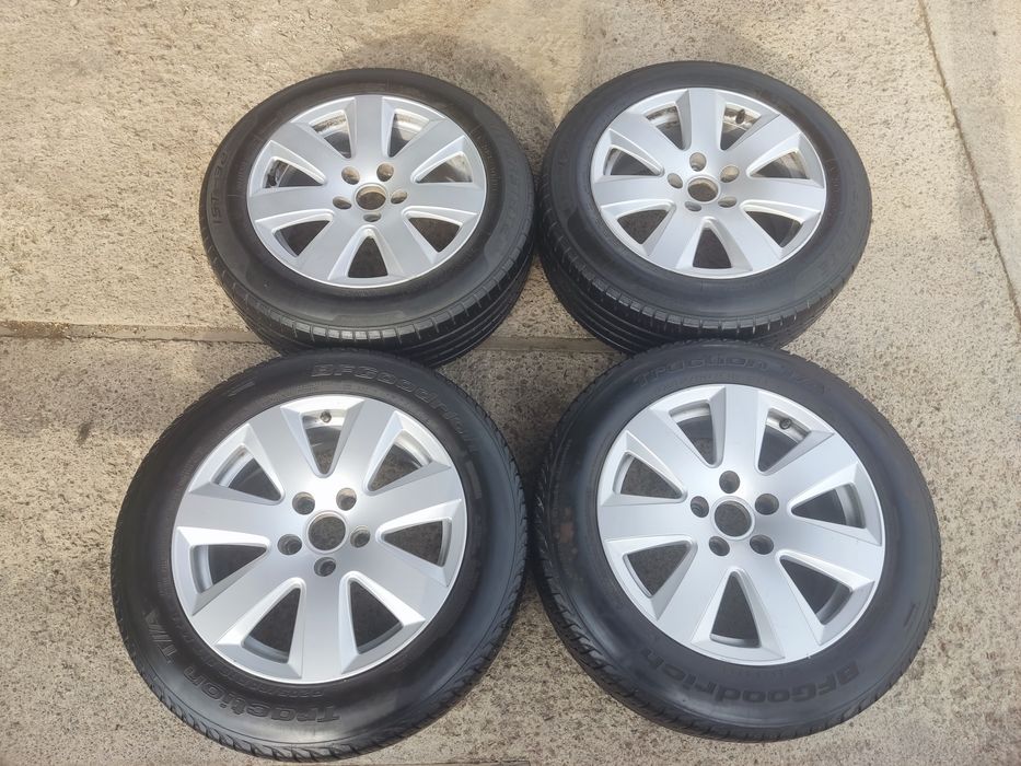 Продам диски з шинами r16 205/60 розболтовка 5×112