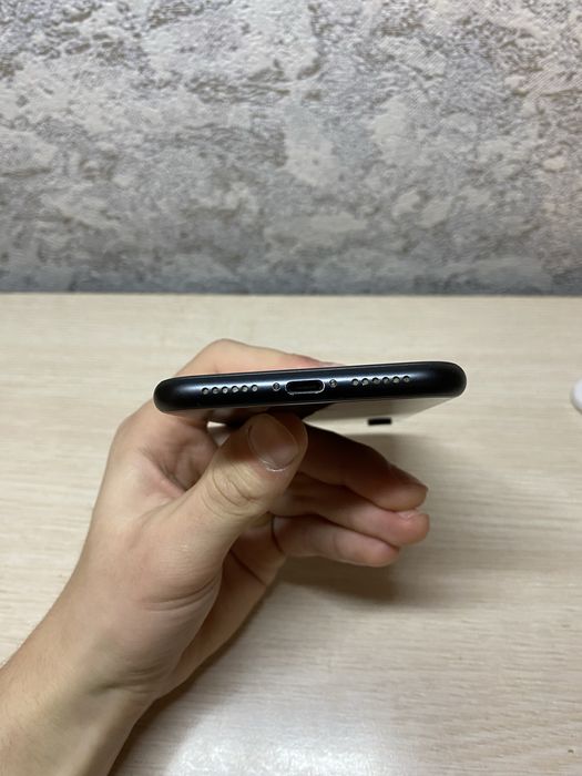 Iphone Xr 64 gb Гарантія