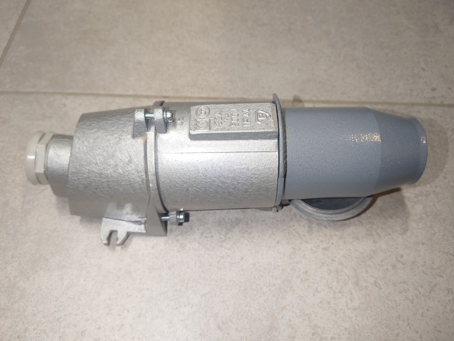 Gniazdo i wtyczka 32A 500V mufa