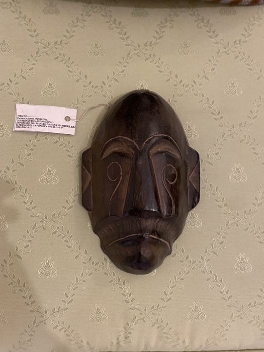 Máscara decorativa indonésia